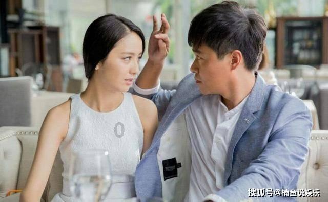 邮报：加盟后球衣畅销，阿贾克斯继续推出亨德森系列周边
